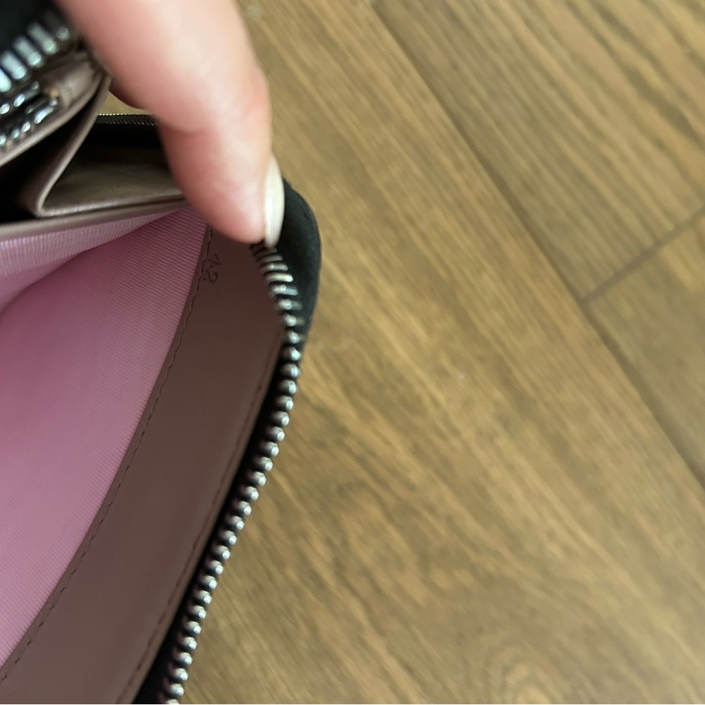 Prada Black Saffiano long Wallet - Picture 6 of 8